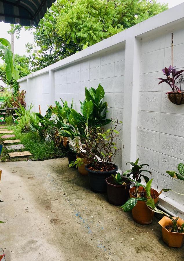 Baan Chang Guesthouse Ban Khlong Thewa Exteriör bild